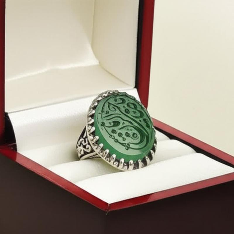 انگشتر عقیق سبز حکاکی یاصاحب الزمان کد 1433