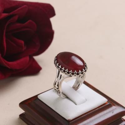 خرید انگشتر عقیق قرمز جگری اصل - طرح رکاب نیزه کلاسیک کد 2210