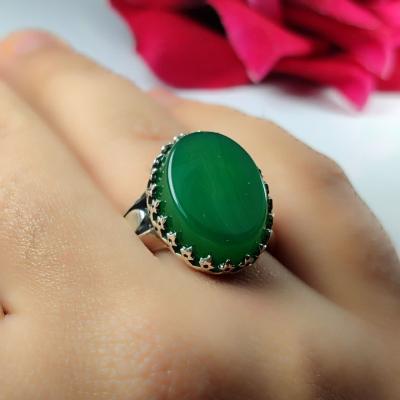 خرید انگشتر عقیق سبز مردانه؛ تلفیق طراحی شیک و آرامش طبیعت کد ۲۰۱۹