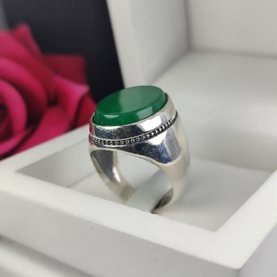 خرید انگشتر عقیق سبز رکاب فیلی؛ تلفیق سادگی و آرامش کد ۲۰۱۱