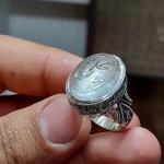 خرید انگشتر دُرّ نجف اصل با حکاکی «یا علی» و رکاب چهار سلام کد ۱۸۴۳