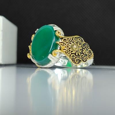 انگشتر مردانه عقیق سبز رکاب تاج برنجی کد 2269