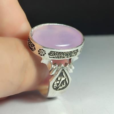 انگشتر نقره باسنگ عقیق سوسنی دور رکاب دعای چشم زخم بغل رکاب العزه الله و حسبی الله کد 2305