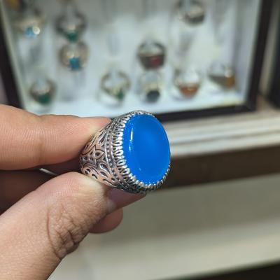 خرید انگشتر عقیق آبی (کبود) با رکاب پرکار و سلطنتی؛ نماد آرامش و وقار کد 2381